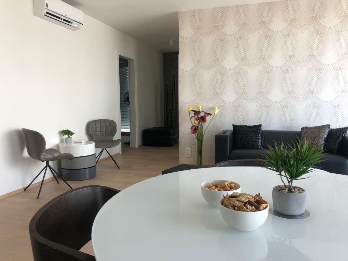 7Th Heaven Apartments Бърно Екстериор снимка
