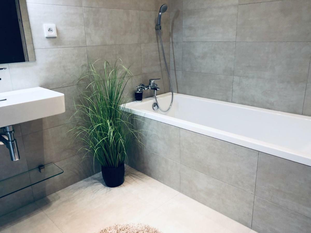 7Th Heaven Apartments Бърно Екстериор снимка